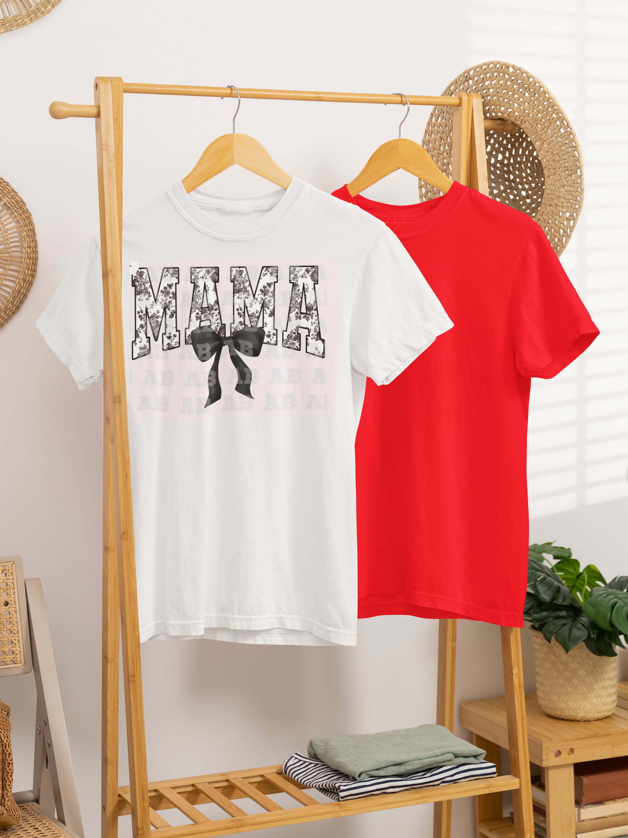 "Mama" floral tee in black