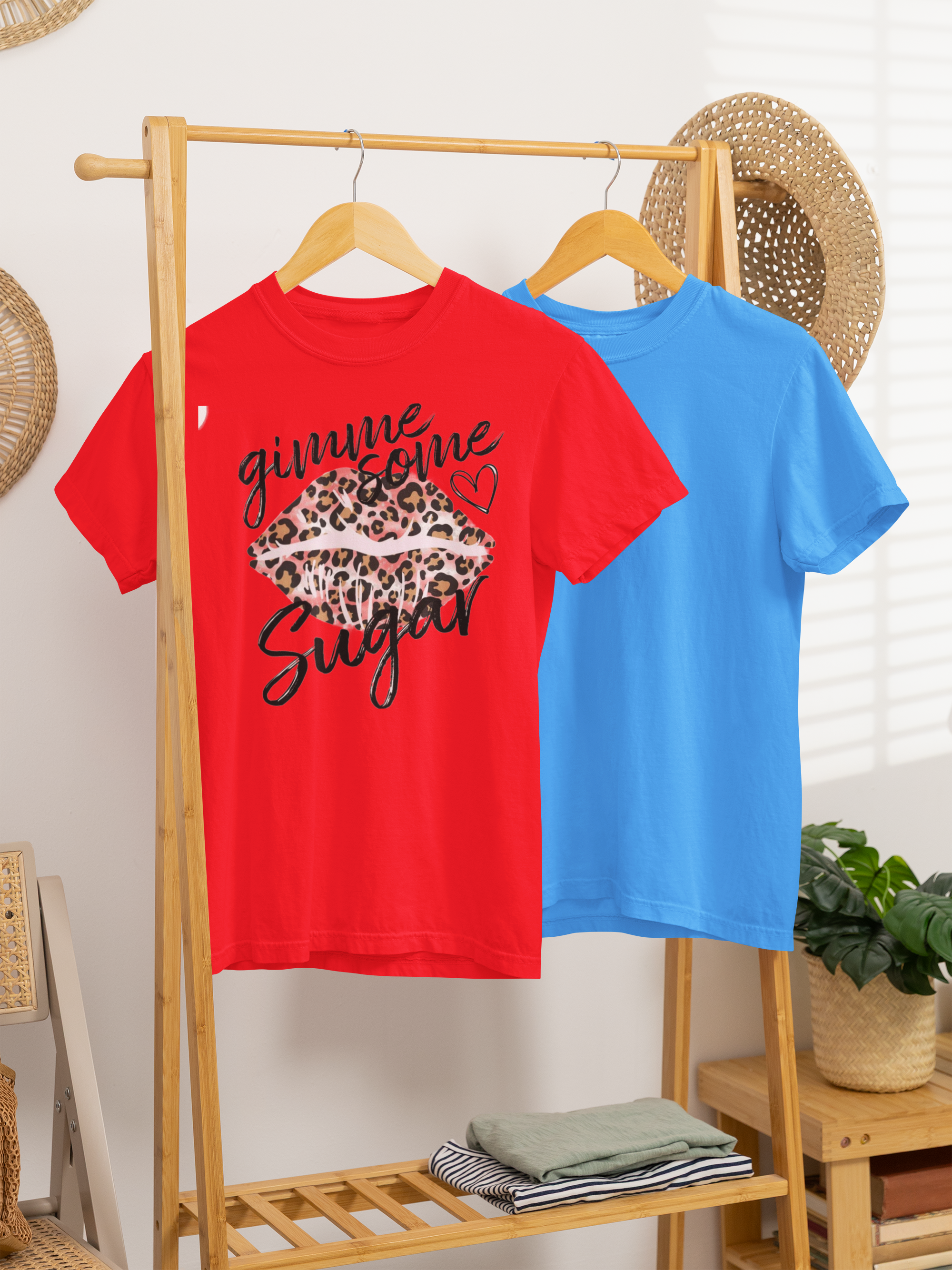 "Gimme some sugar" lips tee